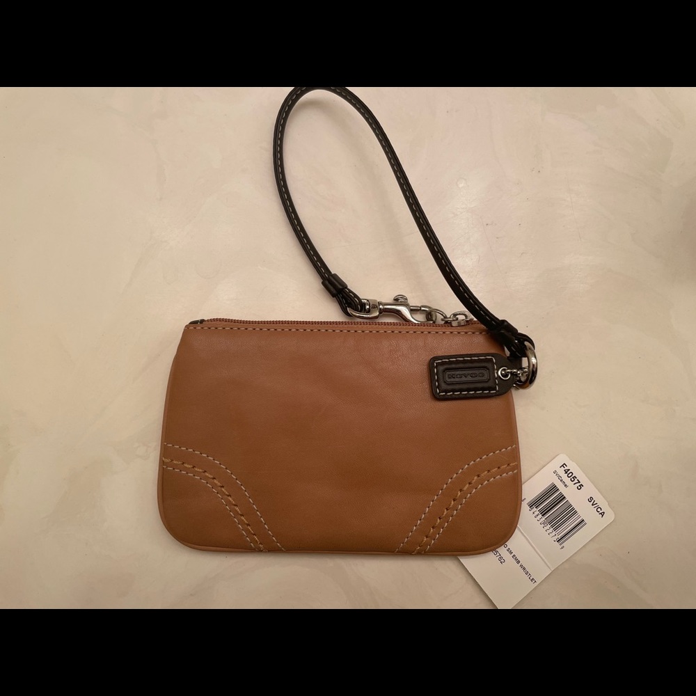 Brand new leather Coach wristlet - Picture 2 of 2
